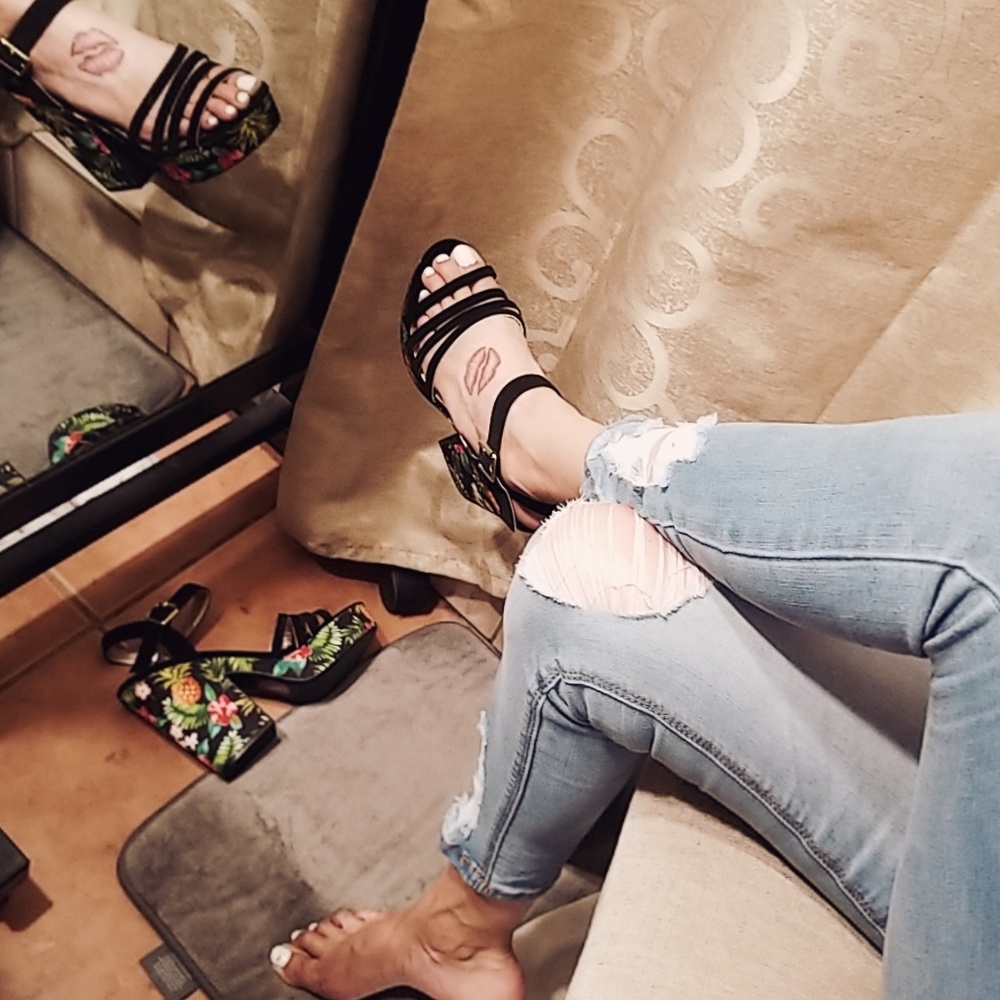 Last 6 PLATFORM PEEP TOE SANDALBLACK NUBUCK PU - Picture 3 of 6